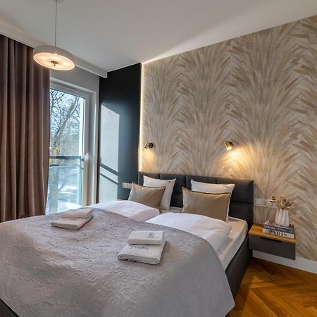 Ambria Apartments Matejki 17 シフィノウイシチェ エクステリア 写真