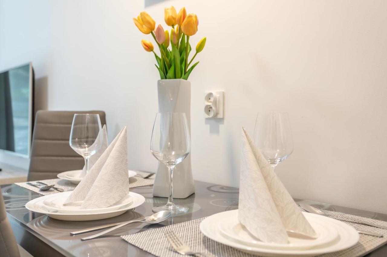 Ambria Apartments Matejki 17 シフィノウイシチェ エクステリア 写真