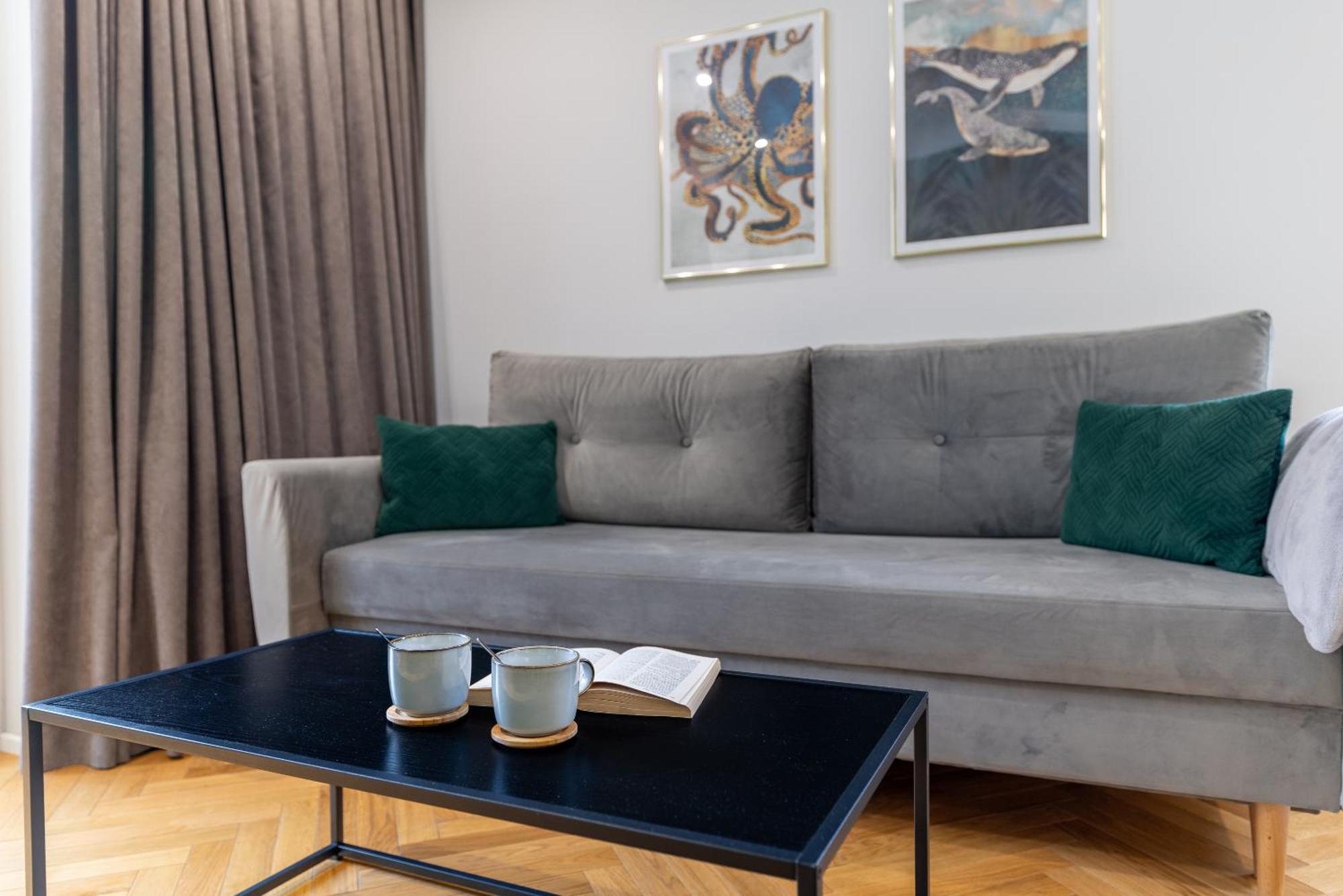 Ambria Apartments Matejki 17 シフィノウイシチェ エクステリア 写真